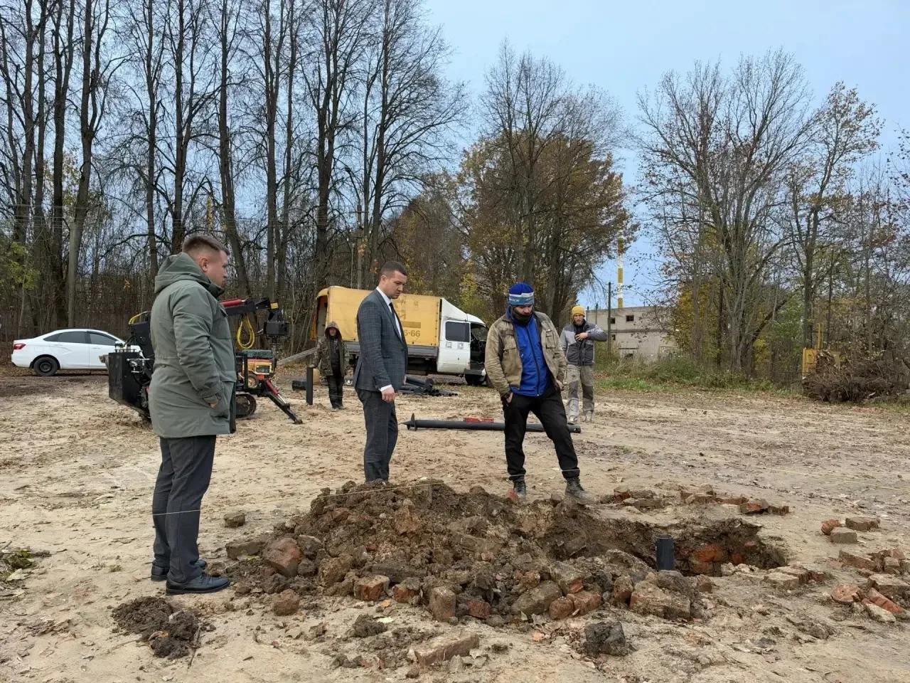 В Красном закладывают основание новой общественной бани